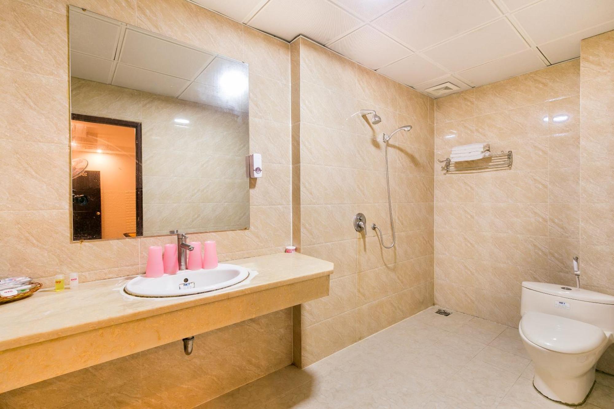 Oyo 373 Habana Hotel Ho Chi Minh City Exterior photo